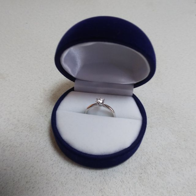 【GALA JEWELRY(ガラジュエリー)の口コミ】 ダイヤのサイズに対して質がよく低価格だったためです。
おかげで予定より…