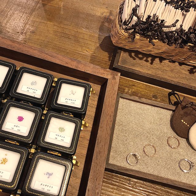 【鎌倉彫金工房の口コミ】 婚約指輪はハイブランドのものにしましたが、日常的につける結婚指輪は思…