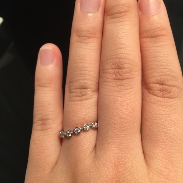 【ラザール ダイヤモンド(LAZARE DIAMOND)の口コミ】 婚約指輪を探して入るころ、ホームページで見て、素敵だなぁと思い、試着…