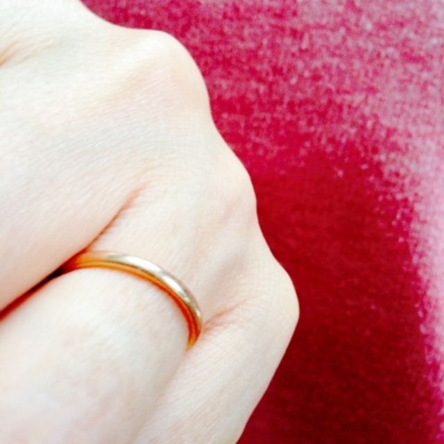 【ジュエリーツツミ(JEWELRY TSUTSUMI)の口コミ】 繊細なフォルムを保ちつつも、きちんと彫り物を施せます。

何より、これ…