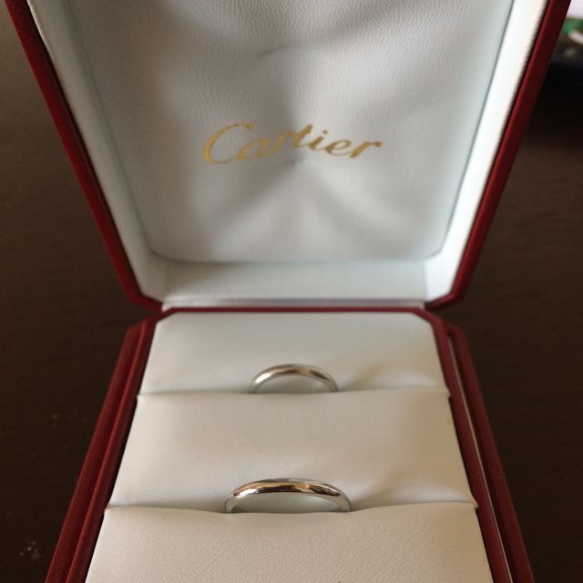 【カルティエ(Cartier)の口コミ】 シンプルで長く付けられるデザインを探しており、デパートのアクセサリー…