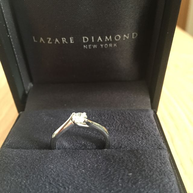 【ラザール ダイヤモンド(LAZARE DIAMOND)の口コミ】 接客が非常に丁寧で、ダイアモンドに対するこだわりがわかったことが1番の…