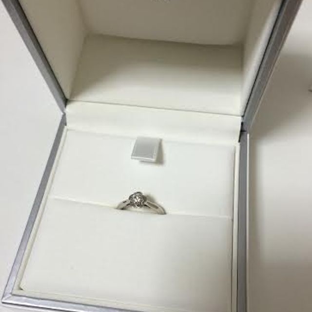 【シャネル(CHANEL)の口コミ】 私はお花が好きなのと、CHANELブランドが好きだったので、迷わずカメリア…