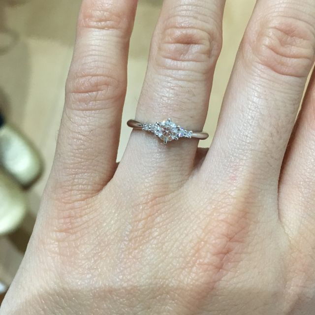 【アイプリモ(I-PRIMO)の口コミ】 デザインが良かった。リングの形状がとても好みだった。
先に結婚指輪を購…