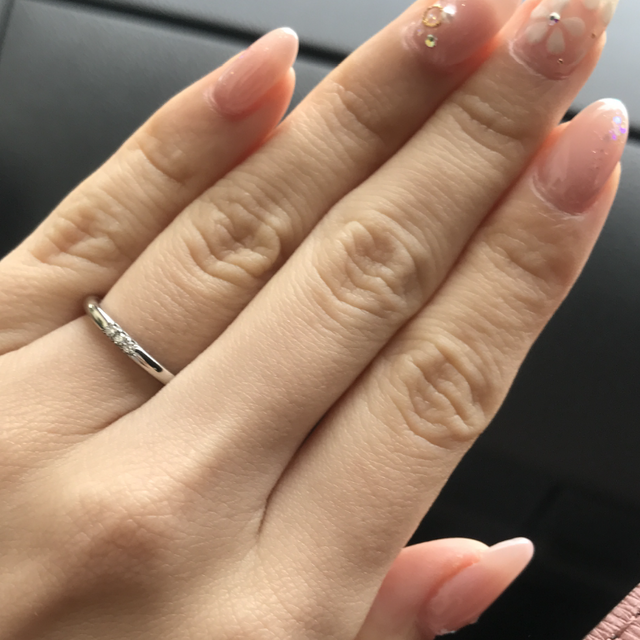 【ティファニー(Tiffany & Co.)の口コミ】 たくさんダイヤが入っている結婚指輪は、普段つけたままにするには仕事や…
