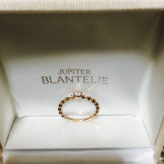 【Jupiter BLANTELIE(ジュピターブラントリエ)の口コミ】 JUPITERの婚約指輪がいい！と決めていました。九州で取り扱いのあるビジュ…
