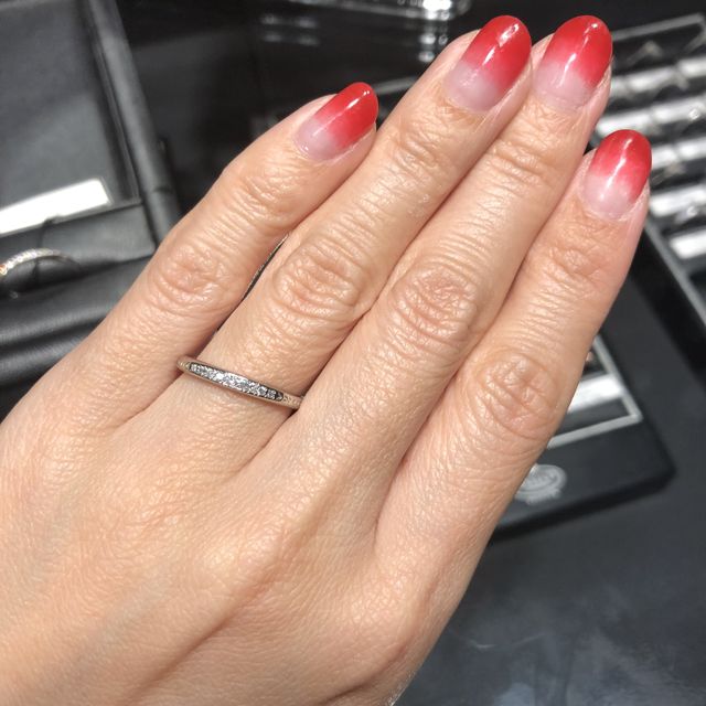 【ラザール ダイヤモンド(LAZARE DIAMOND)の口コミ】 元々決めたデザインがなく、たくさん試着したりお店も何軒か見ました。
私…