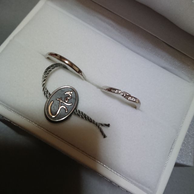 【STAR JEWELRY(スタージュエリー)の口コミ】 私はシンプル且つダイヤが入っているものがよかったのと、彼はストレート…