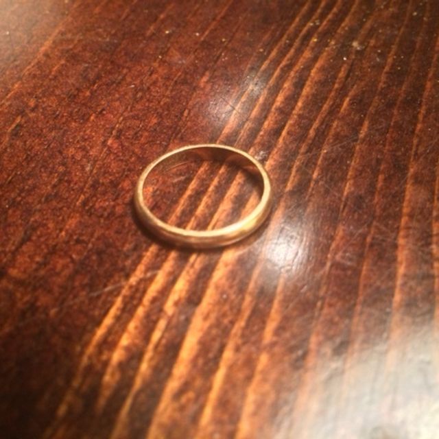 【カルティエ(Cartier)の口コミ】 夫も私も指が短めなのでシンプルですっきりしたデザイン、毎日身に付ける…