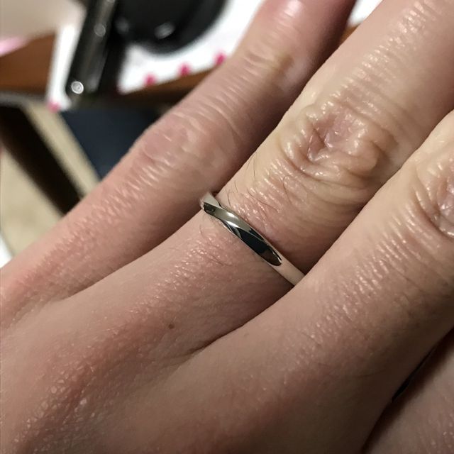 【アイプリモ(I-PRIMO)の口コミ】 今の流行りが鍛造品で衝撃に強く、日々身につける結婚指輪にふさわしいと…