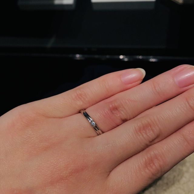 【銀座ダイヤモンドシライシの口コミ】 最初は結婚指輪ということでペアでの購入を考えていましたが、最終的にお…