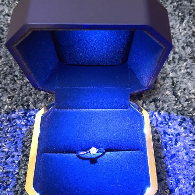 【4℃ BRIDAL(ヨンドシーブライダル)の口コミ】 デザインが良く、着け心地もとても良かったです。また、限定品であること…