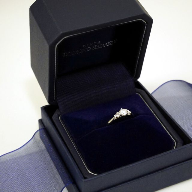 【銀座ダイヤモンドシライシの口コミ】 他店舗さんもいくつか回ったのですが、ダイヤモンドシライシさんの指輪は…