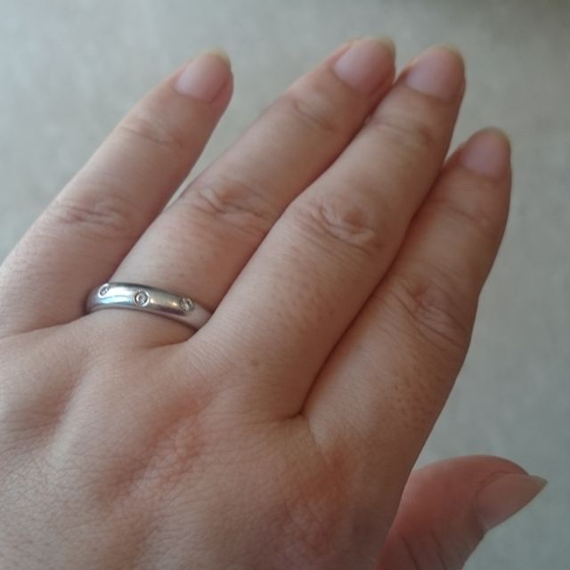 【ティファニー(Tiffany & Co.)の口コミ】 石がついていない指輪はちょっと寂しいと思ったのでダイヤ入りだけを考え…