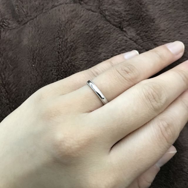 【エクセルコダイヤモンド(EXELCO DIAMOND)の口コミ】 結婚指輪は毎日つけるものなので、シンプルなデザインのものが良いと思っ…