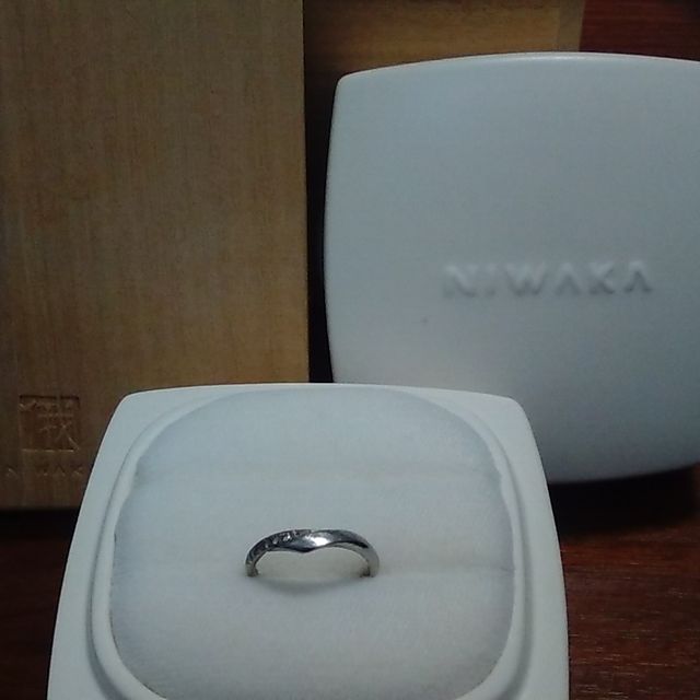 【俄(にわか)の口コミ】 商品名が【単衣】で古風な名前のところが決めてでした。

ダイヤモンドが…