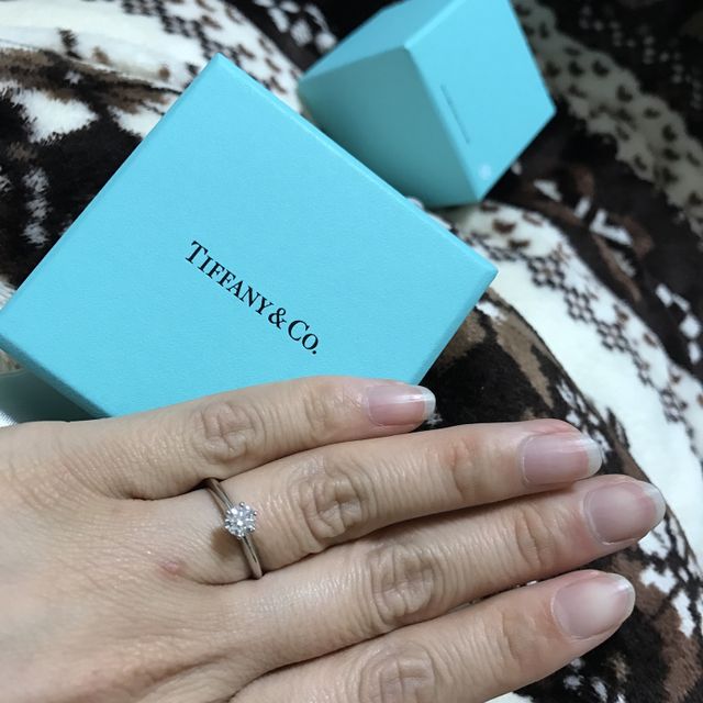 【ティファニー(Tiffany & Co.)の口コミ】 婚約指輪は一粒ダイヤのデザインがいいな〜とふわっと伝えてはいましたが…