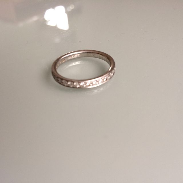 【4℃ BRIDAL(ヨンドシーブライダル)の口コミ】 結婚指輪は一生使うものなので長く飽きのこないシンプルな物が欲しいと考…