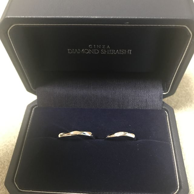 【銀座ダイヤモンドシライシの口コミ】 お互いに思い描いていたデザインのものだったので…。
シンプルなも…