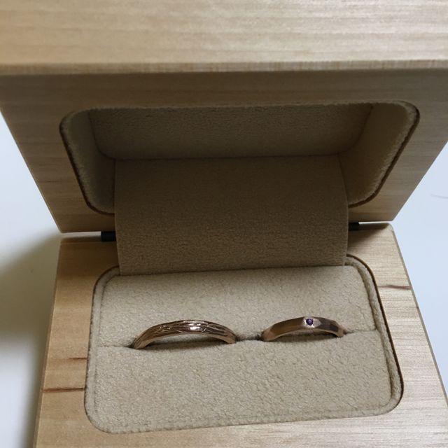 【uchimari(ウチマリ)の口コミ】 自分で手作りを出来る事と、文字を記入出来ることです。値段も、何十万も…