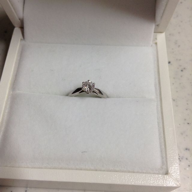 【ギンザタナカブライダル(GINZA TANAKA BRIDAL)の口コミ】 まずは形やデザインが自分の指に似合う物だったことと、飽きのこない、い…