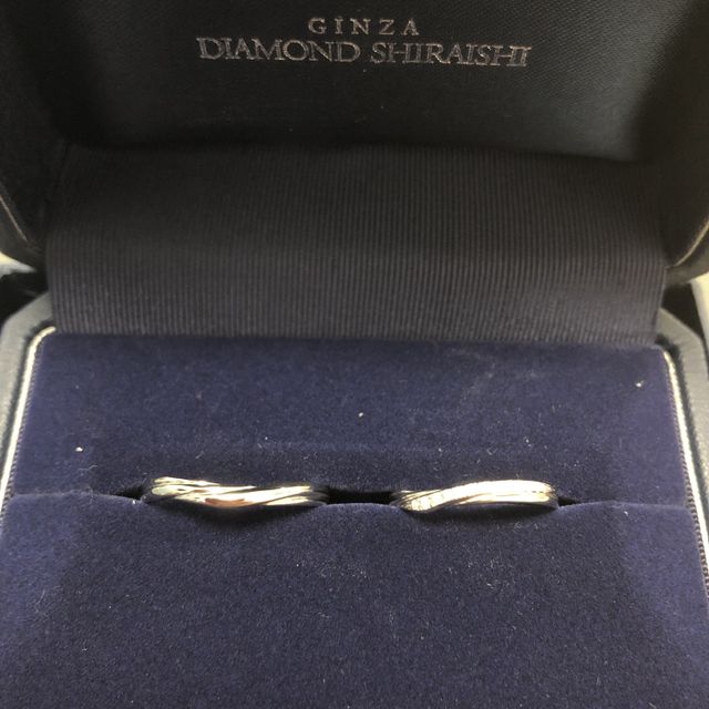 【銀座ダイヤモンドシライシの口コミ】 デザインで決めました！最初はV字のデザインのもので探してましたが、店員…