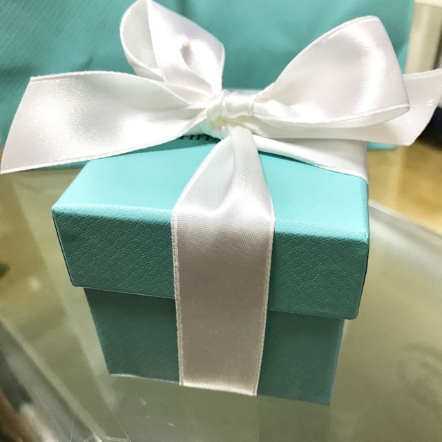 【ティファニー(Tiffany & Co.)の口コミ】 子供の頃からの憧れブランドだったので、迷わずティファニーが第一候補に…