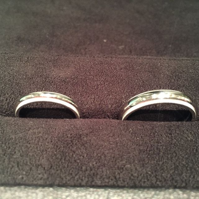 【ティファニー(Tiffany & Co.)の口コミ】 シンプルだけどデザイン性が高く、結婚指輪だけでも存在感があることです…