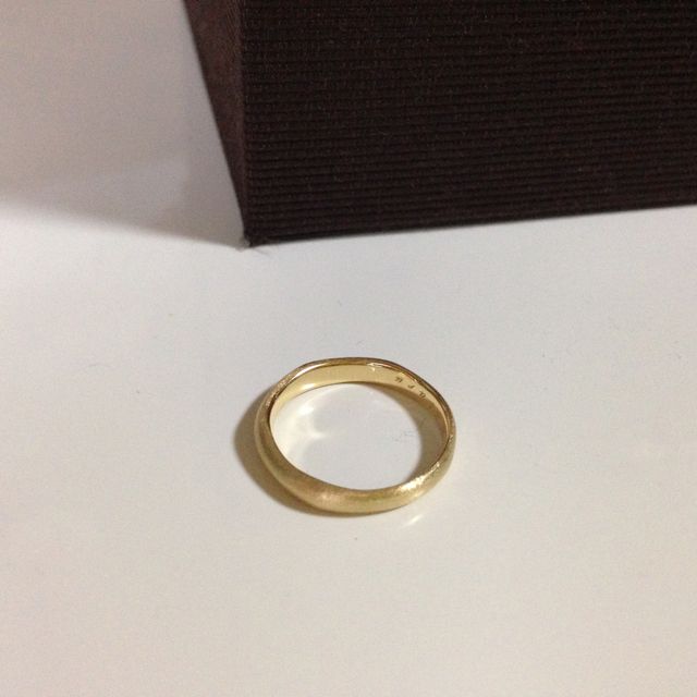 【ete(エテ)の口コミ】 普段あまりアクセサリーを付けないので、ゴージャスすぎずシンプルでマッ…