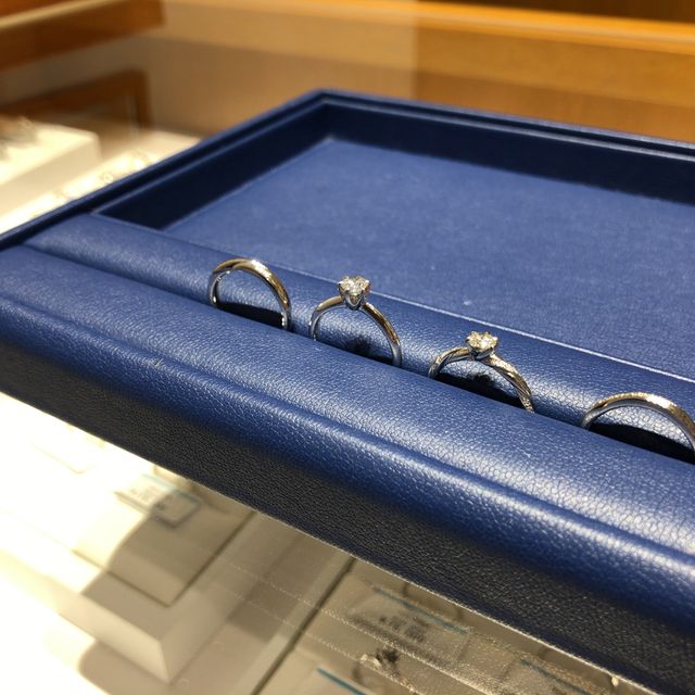【銀座ダイヤモンドシライシの口コミ】 2人で一緒のものがよかったので、おたがいが気に入ったデザインにしました…