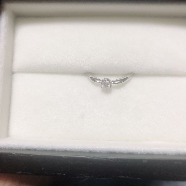 【一真堂の口コミ】 結婚指輪と重ね付けした時に可愛いかったのでこれに決めました！ダイヤモ…