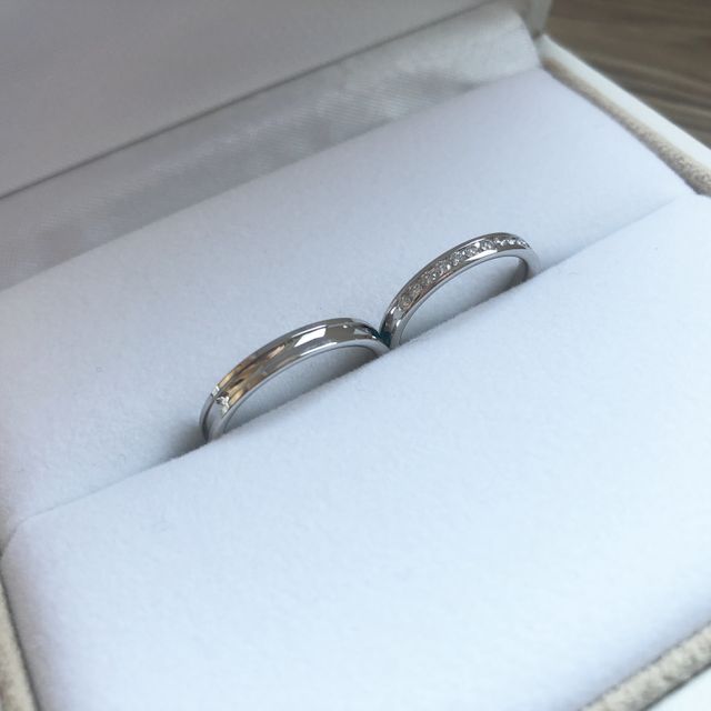 【PILOT BRIDAL(パイロットブライダル)の口コミ】 一生身に付けるものなので、どんな服装にも合いそうなシンプルでスッキリ…