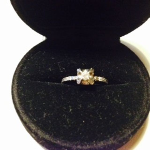 【ジュエリーフルミヤの口コミ】 ダイヤモンドは小さくてもいいので、質の良いダイヤモンドの1粒の指輪が欲…