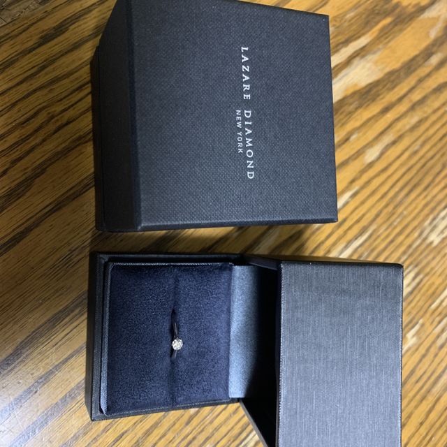 【ラザール ダイヤモンド(LAZARE DIAMOND)の口コミ】 ダイヤモンドの質がとても良かったことと、リングのデザインもとても豊富…