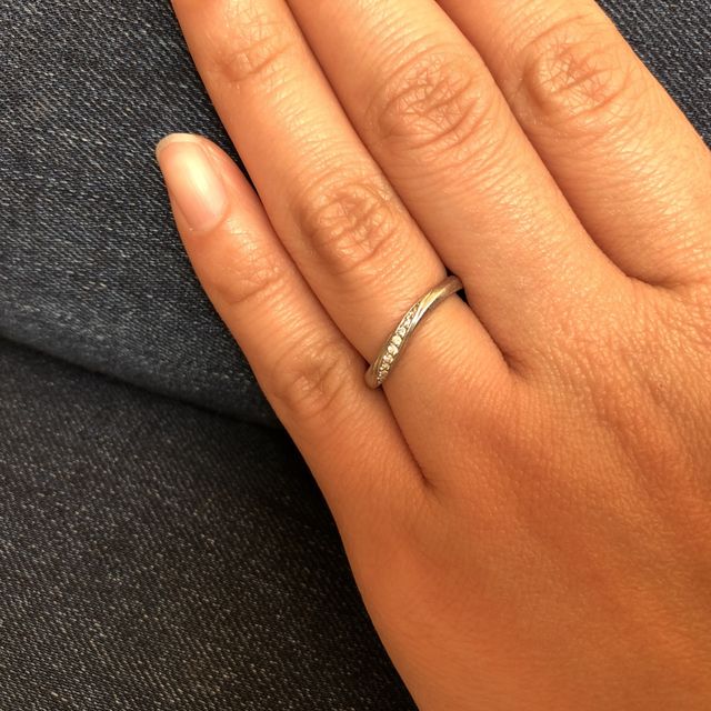 【4℃ BRIDAL(ヨンドシーブライダル)の口コミ】 一生のものだからと本当はピンクゴールドが良かったけど歳を重ねていった…