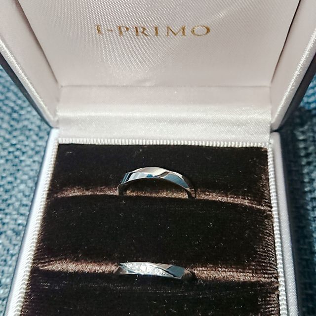 【アイプリモ(I-PRIMO)の口コミ】 もともとストレートタイプの結婚指輪を探していました。
ただストレートタ…