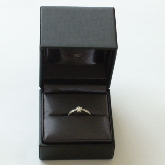 【ラザール ダイヤモンド(LAZARE DIAMOND)の口コミ】 日常的に身に着ける結婚指輪をシンプルなデザインにしようと考えていたの…