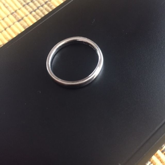 【4℃ BRIDAL(ヨンドシーブライダル)の口コミ】 他の指輪とは違い、付け心地がしっとりとしており、手になじみやすいです…