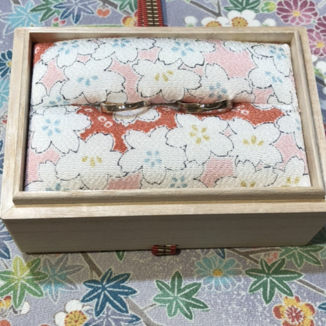 【杢目金屋(もくめがねや)の口コミ】 綺麗な木目模様で、職人が心をこめて作ってくれているというところに惹か…