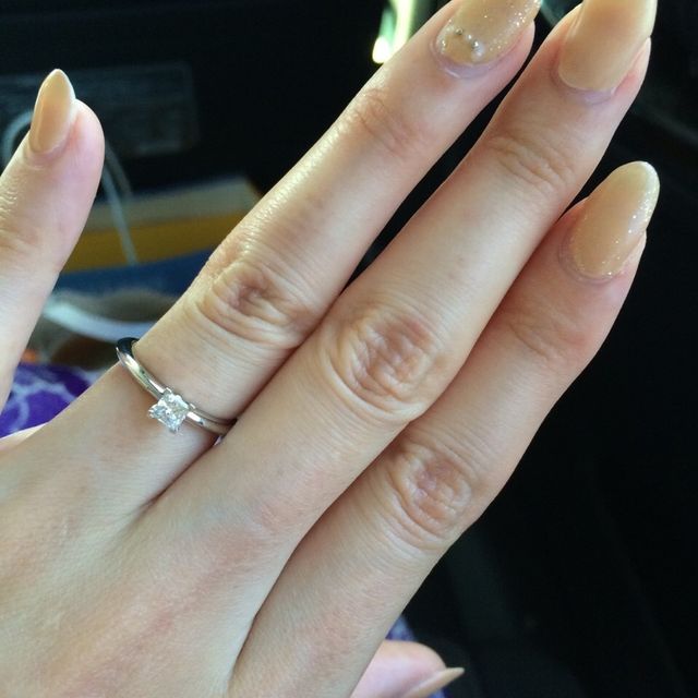 【ティファニー(Tiffany & Co.)の口コミ】 スクエアカットのデザインが気に入った。背が高いためスタイリッシュなも…