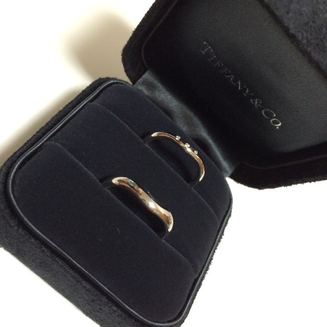 【ティファニー(Tiffany & Co.)の口コミ】 婚約指輪を貰わなかったので、少しダイヤモンドも主張しているほうが良い…