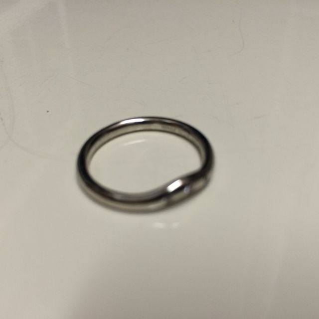 【ティファニー(Tiffany & Co.)の口コミ】 婚約指輪を貰わなかったので、少しダイヤモンドも主張しているほうが良い…