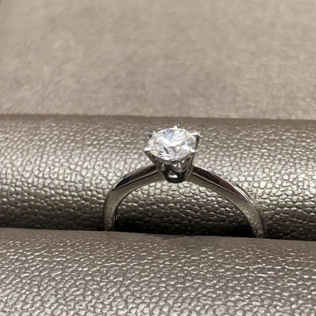 【アイプリモ(I-PRIMO)の口コミ】 指輪の色やデザインにこだわる私のことを考えて、ネットなどですごく調べ…