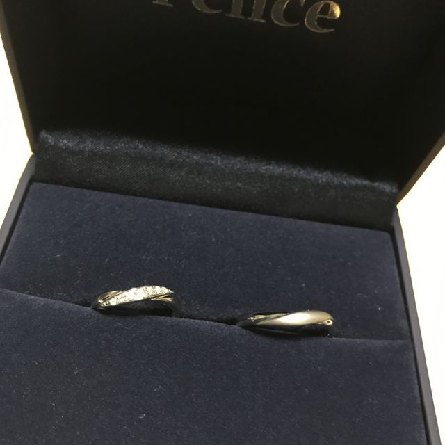 【Felice(フェリーチェ)の口コミ】 ネットでいろいろな指輪を検討して、店舗に行く前は細身で派手すぎないカ…
