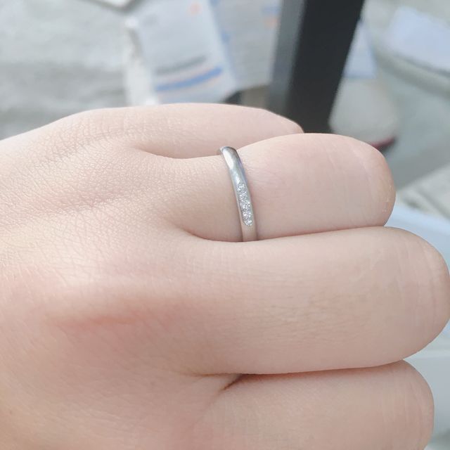 【アイプリモ(I-PRIMO)の口コミ】 結婚指輪の王道感もあり、さらに指が太くて悩んでいる私でもスッキリとし…