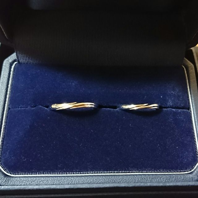 【銀座ダイヤモンドシライシの口コミ】 何よりつけてても違和感がないこと。指に馴染んで関節に当たっていたくな…