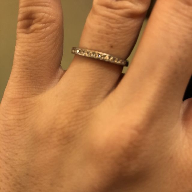 【銀座ダイヤモンドシライシの口コミ】 友人の紹介で安くなると聞いたからです。最初は見に行くだけの気持ちで行…