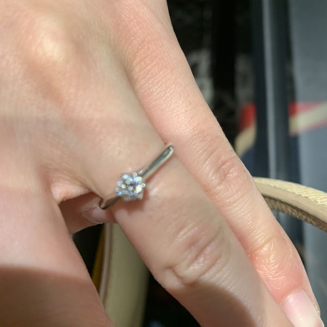 【銀座ダイヤモンドシライシの口コミ】 デザインがよい。種類が豊富で、選ぶのに困るくらい。サイズも様々あって…