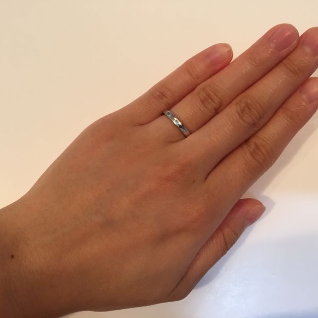 【カルティエ(Cartier)の口コミ】 シンプルなデザインですが洗練されていて、飽きがこないのでとても満足し…