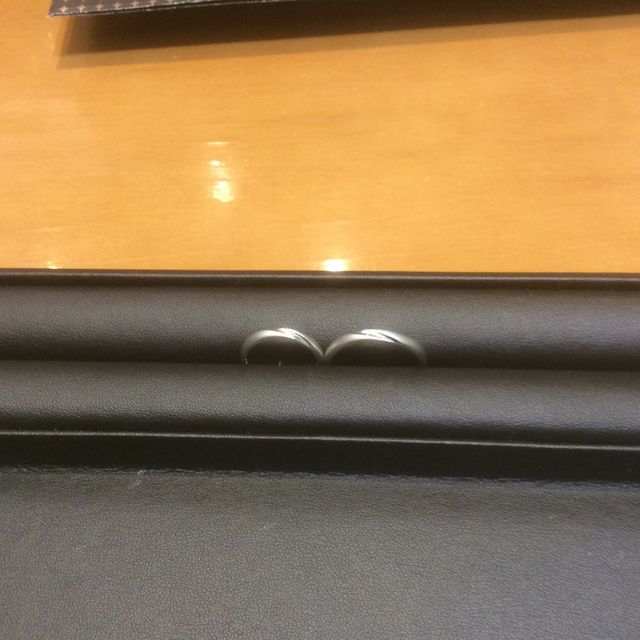 【SONARE(ソナーレ)の口コミ】 お店の中で数多くある指輪のうち、シンプルではあるが見た目もデザインも…